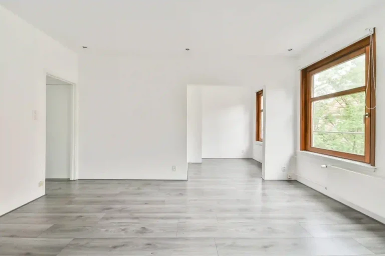 virtual-staging-living-room-01-before